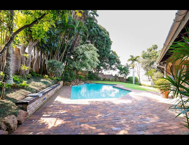 4 BEDROOM HOUSE FOR SALE IN LA LUCIA
